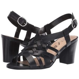 NIB Unisa Paro black block-heel sandals / heels